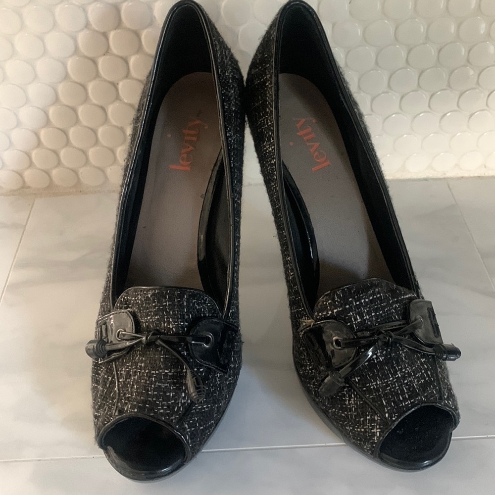 Levity high heel, open toe ladies size 8M